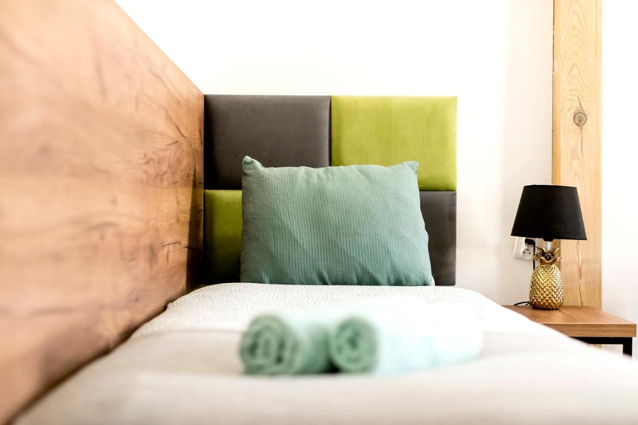 Aparthotel Cooltour à Poznań Extérieur photo