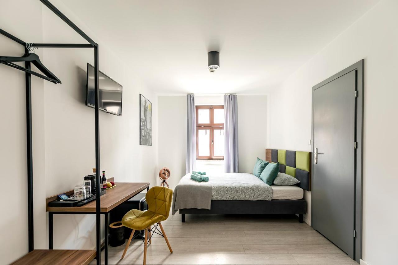 Aparthotel Cooltour à Poznań Extérieur photo